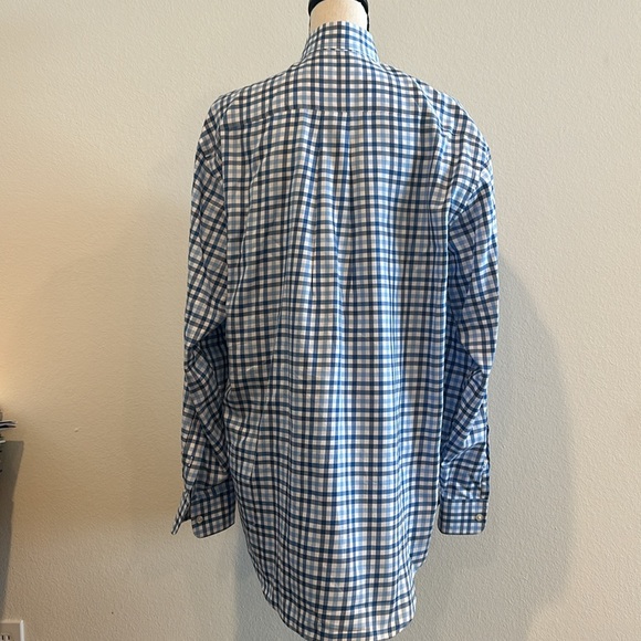Men’s Vineyard Vines Button Down Shirt - Picture 3 of 3